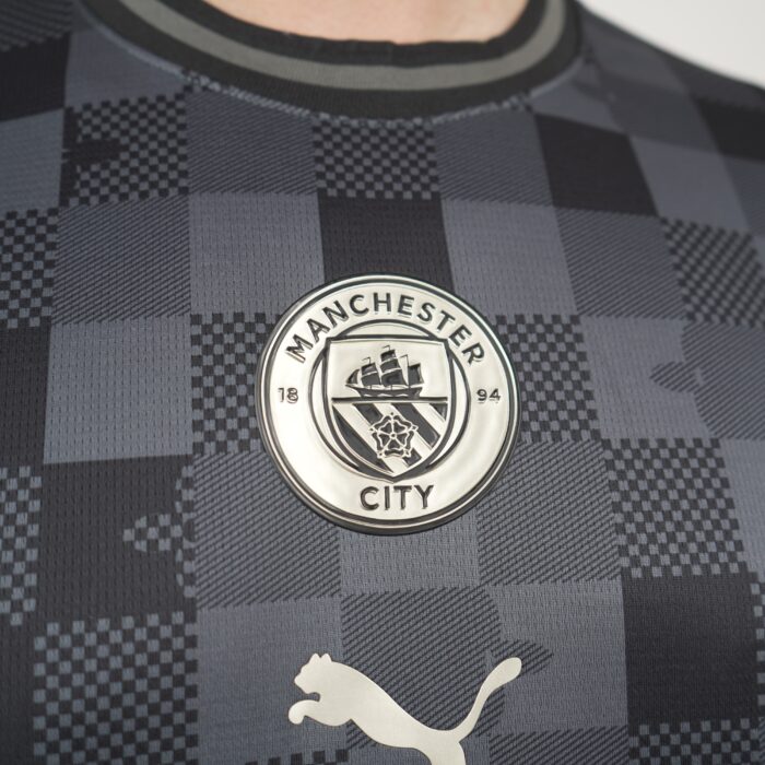 24/25 Manchester City 145th Anniversary edition
