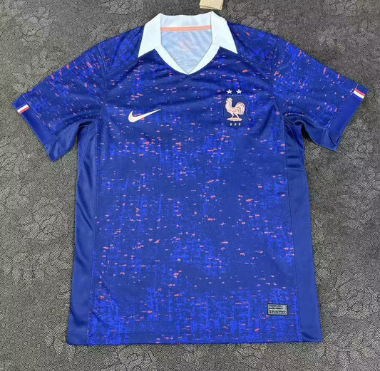 25/26 France Home