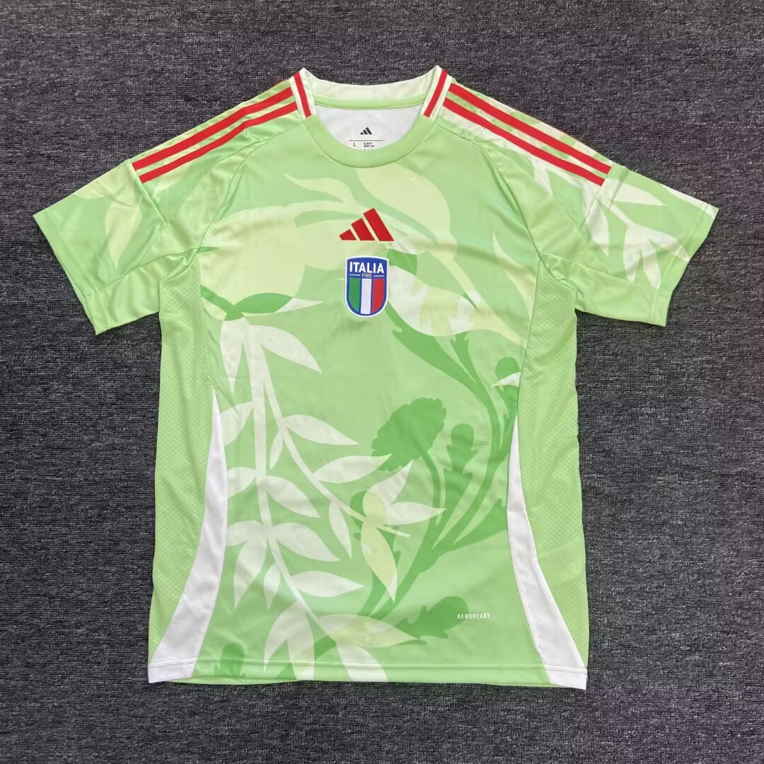 25/26 Italy Away
